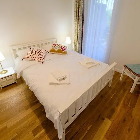 Apartment Grand Park White Iulius Mall *