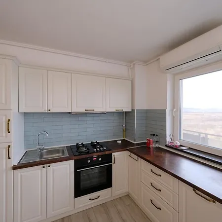 Grand Park White Iulius Mall