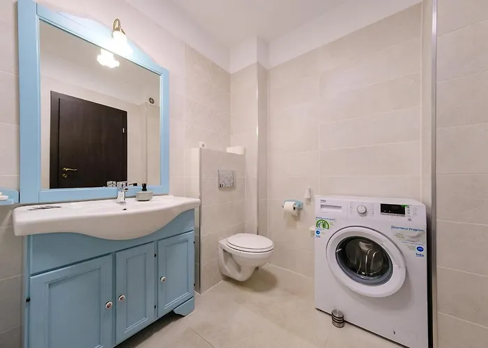 Grand Park White Iulius Mall