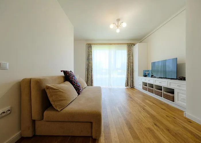 Grand Park White Iulius Mall